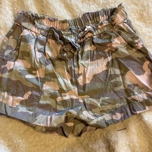 Pink Camo soft short